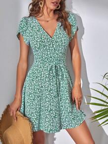 SHEIN Tall Ditsy Floral Print Petal Sleeve Belted Dress - Multicolor - View 1