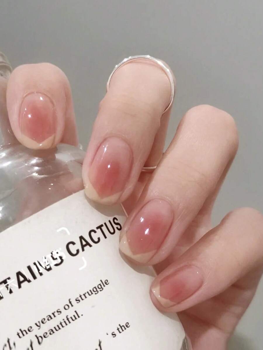 使用24入組短方形漸變色全覆蓋假指甲套裝升級您造型 - 彩色 - 查看 1