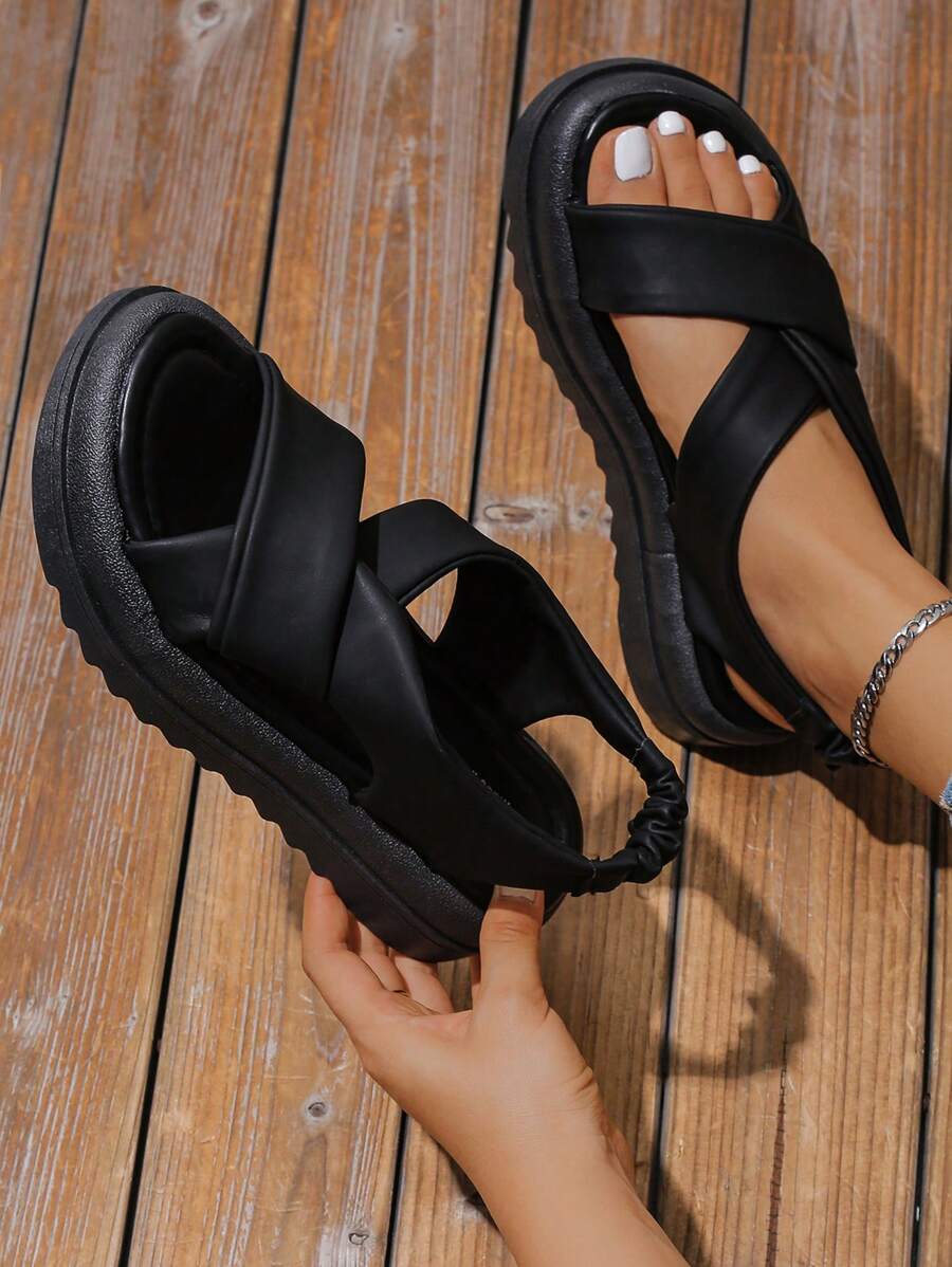 女性交叉厚底露跟時尚坡跟涼鞋黑色