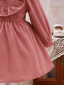 SHEIN Glamorique Kids Đứa bé gái Viền Ruffle tay áo lá sen Đầm Với mũ - Bụi hồng - Xem 3