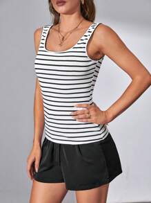 SHEIN Tall Sọc Áo ba lỗ & Nếp gấp cao eo Quần short - Đen và trắng - Xem 4