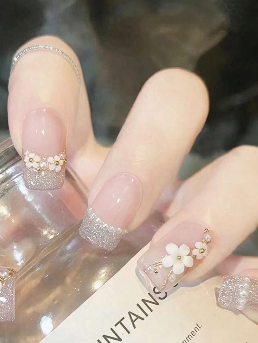 Nâng tầm phong cách của bạn với 24 chiếc 3D Camellia Vuông ngắn Ngọc trai giả Trang trí lấp lánh Pháp Full Cover Bộ móng tay giả - Nhiều màu - Xem 1