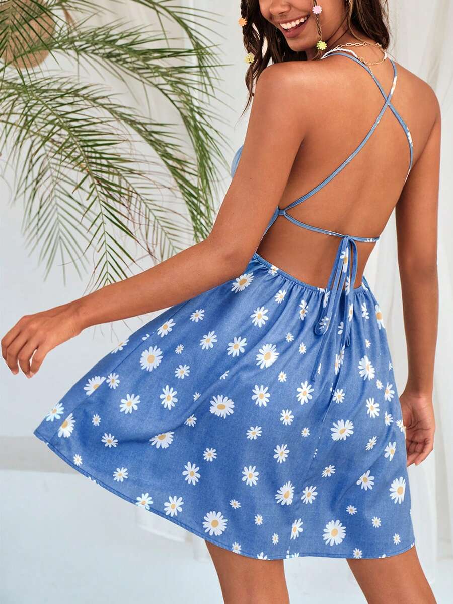 Soleia Daisy Print Ruched Bust Cami Dress - Blue - View 1