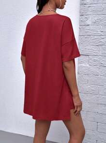 SHEIN Maternity Solid Split Hem Tee & Adjustable Waist Cycling Shorts - Burgundy - View 2