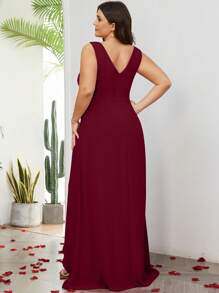Plus Size Solid Color Deep V-Neck Wrap Bridesmaid Dress - Burgundy - View 2