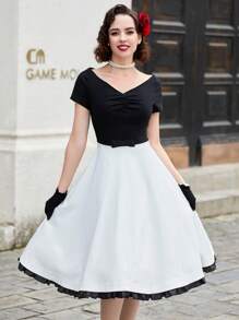 MUXXN 雙色胸部褶皺連衣裙 - 黑與白 - 查看 1