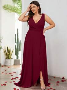 Plus Size Solid Color Deep V-Neck Wrap Bridesmaid Dress - Burgundy - View 5