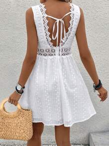 SHEIN VCAY 水溶蕾絲拼接連衣裙 - 白色 - 查看 3