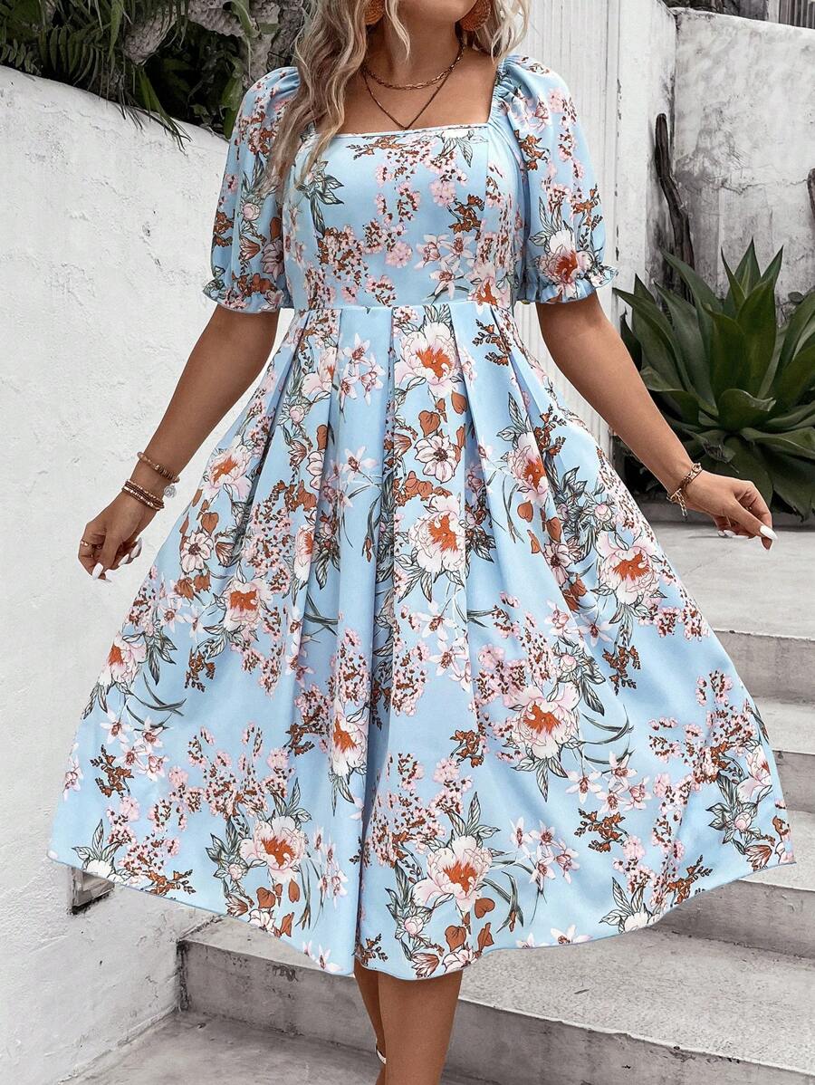 SHEIN Holidaya Váy xếp ly cổ vuông tay bồng họa tiết hoa Boho cỡ lớn, dành cho mùa hè - Màu xanh nhạt - Xem 1