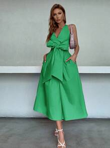 SHEIN LUNE 素色前蝴蝶結斜口袋連衣裙 - 綠色 - 查看 1