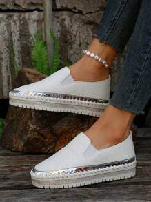 Outdoor Leisure Comfortable Seamed Shoes - White - View 1