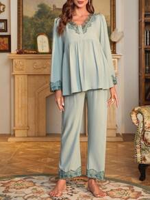 Moonlight&Mama Maternity Lace Trim Top & Trousers Lounge Set - Green - View 4