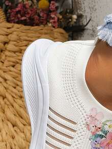 Women's Multicolor Athletic Shoes - Multicolor - View 4