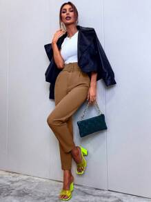 GENKIRA 素色斜口袋腰帶九分西裝褲工作服 - 棕色 - 查看 6