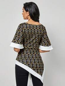 SHEIN Clasi Áo thun nữ Bất đối xứng Tương phản ràng buộc Hình học Tất cả trên in Giải trí - Nhiều màu - Xem 2