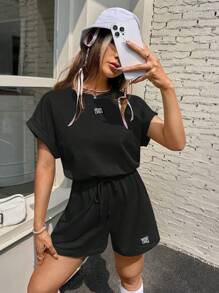 SHEIN EZwear 字母補丁細節蝙蝠袖前打結連身短褲