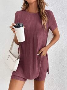 SHEIN Frenchy 下擺開叉T恤和機車短褲 - 紫紅色 - 查看 1