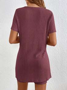 SHEIN Frenchy 下擺開叉T恤和機車短褲 - 紫紅色 - 查看 2