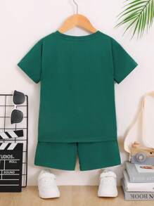 SHEIN 小男童字母圖案T恤和短褲 - 綠色 - 查看 2