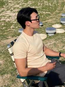 DAZY Men's Solid Color Round Neck Short Sleeve Casual Versatile T-Shirt - Beige - View 2