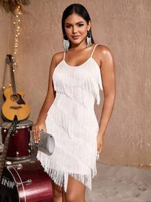 性感亮片流苏边吊带紧身连衣裙，适合音乐节、节日派对和其他场合。