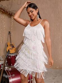 性感亮片流苏边吊带紧身连衣裙，适合音乐节、节日派对和其他场合。