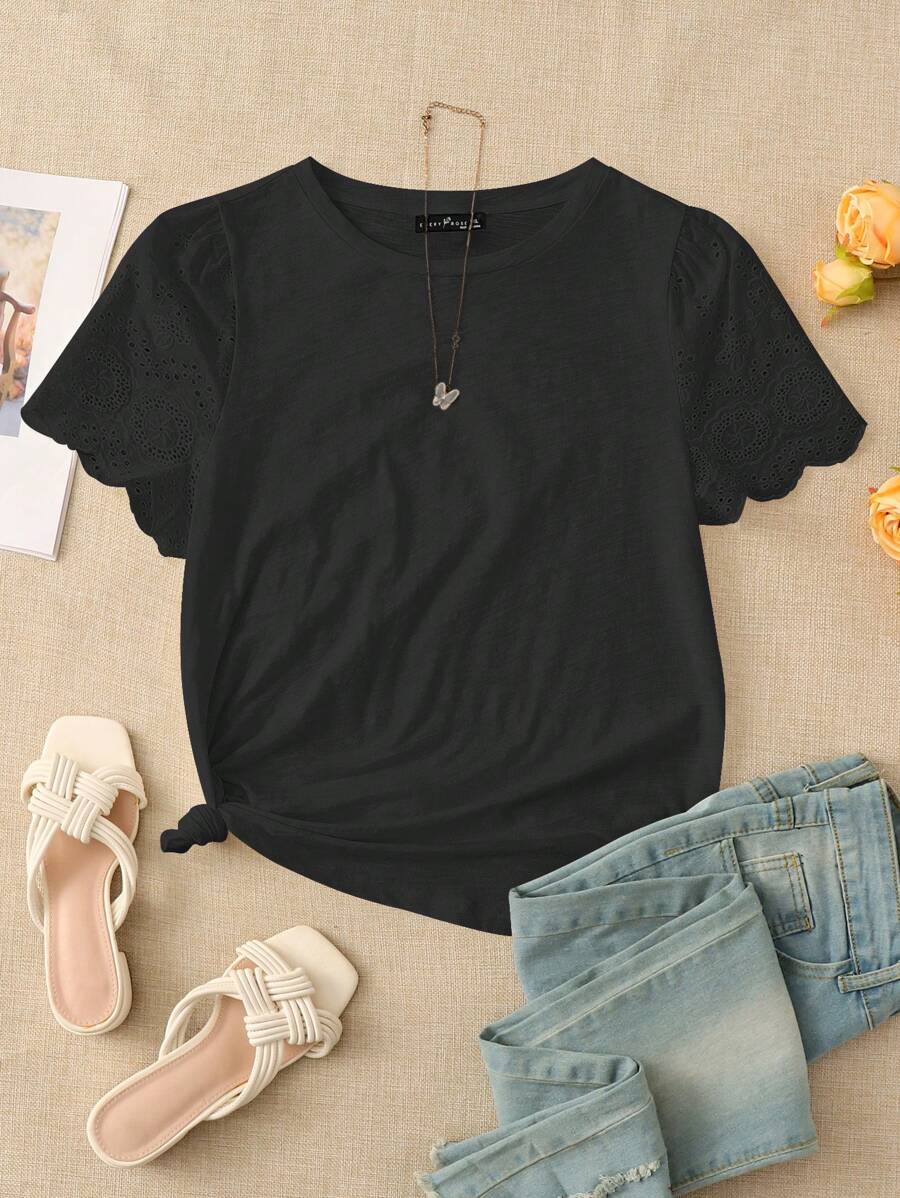 SHEIN LUNE Plus Solid Scallop Trim Tee - Black - View 1
