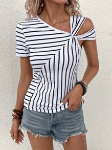 SHEIN Clasi 條紋印花不對稱領T恤 - 黑與白 - 查看 4