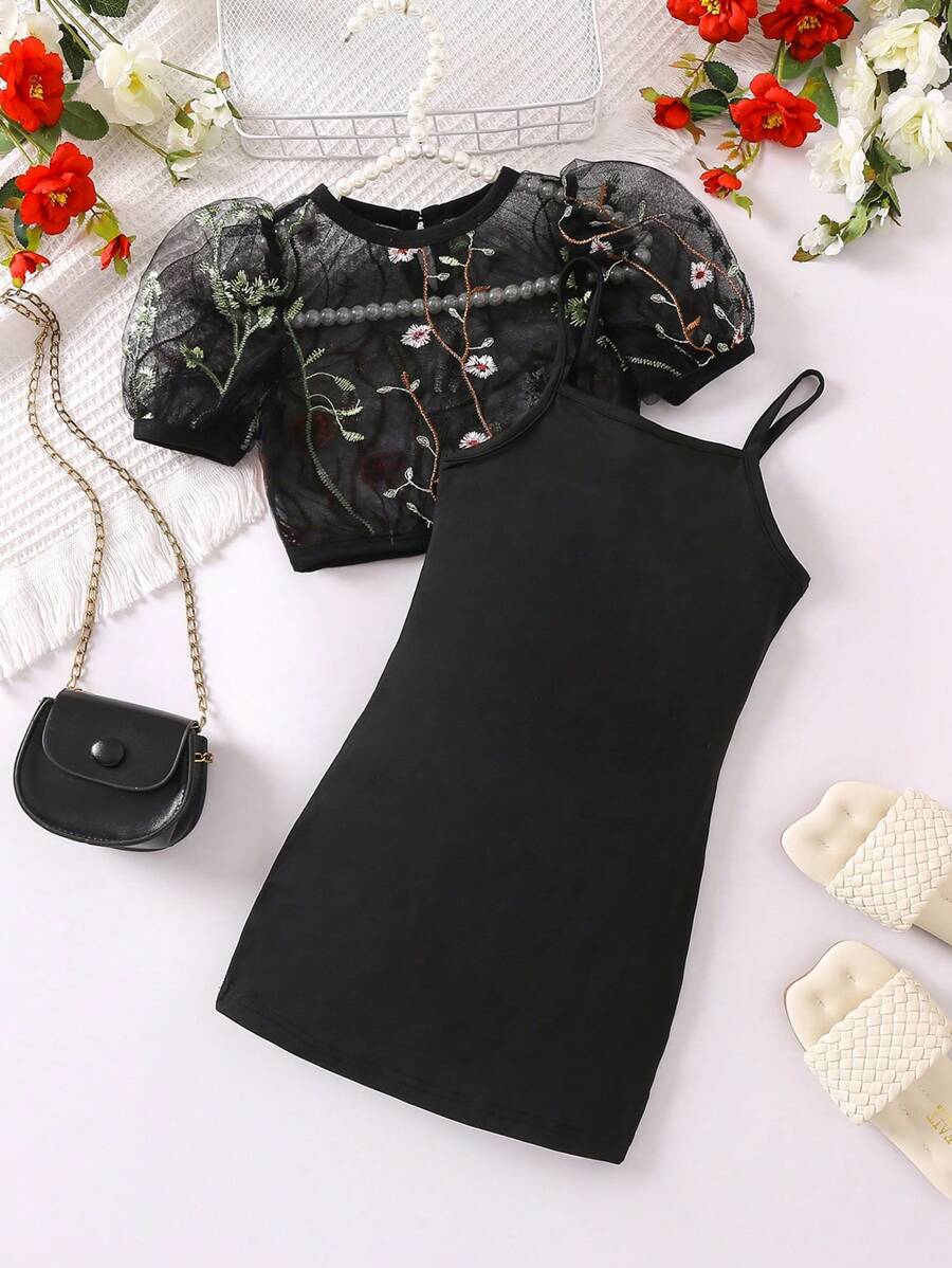 SHEIN 年輕女孩黑色花卉印花圓領短袖泡泡袖套裝,夏季