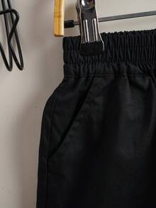 小男童字母圖案短褲