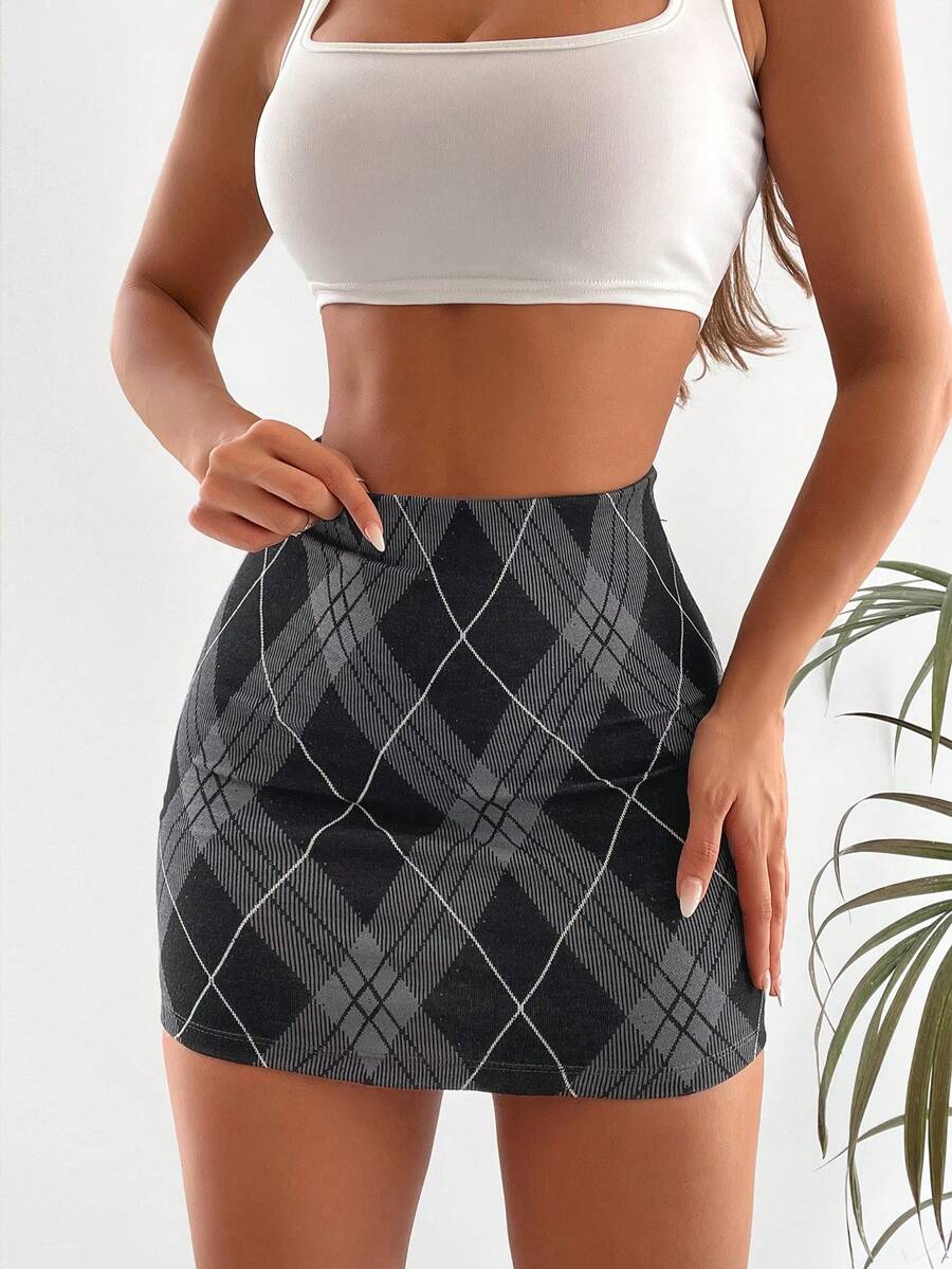Cottnline Plaid Print Bodycon Skirt - Dark Grey - View 1