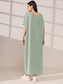 Mulvari Vestido estilo camiseta de hombros caídos unicolor