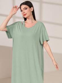 Mulvari Vestido estilo camiseta de hombros caídos unicolor