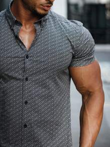 Manfinity Homme 男士滿版印花前排扣襯衫 - 黑色 - 查看 7