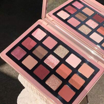 15-Color Eyeshadow Palette, Matte Shimmer Long-Lasting Eye Shadow With Mirror Eyeshadow Tray Eye Shadow