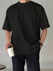 DAZY Men Cotton Solid Drop Shoulder Tee - Black - View 3