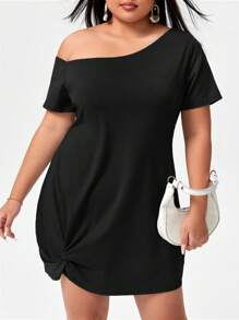 SHEIN Essnce 大碼休閒扭結純色連衣裙 - 黑色 - 查看 2