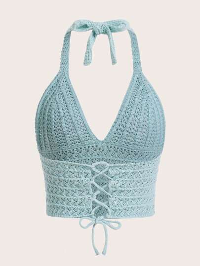 Top de punto unicolor con abertura halter