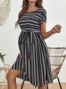 SHEIN 孕婦條紋圖案和碎花繫腰帶洋裝