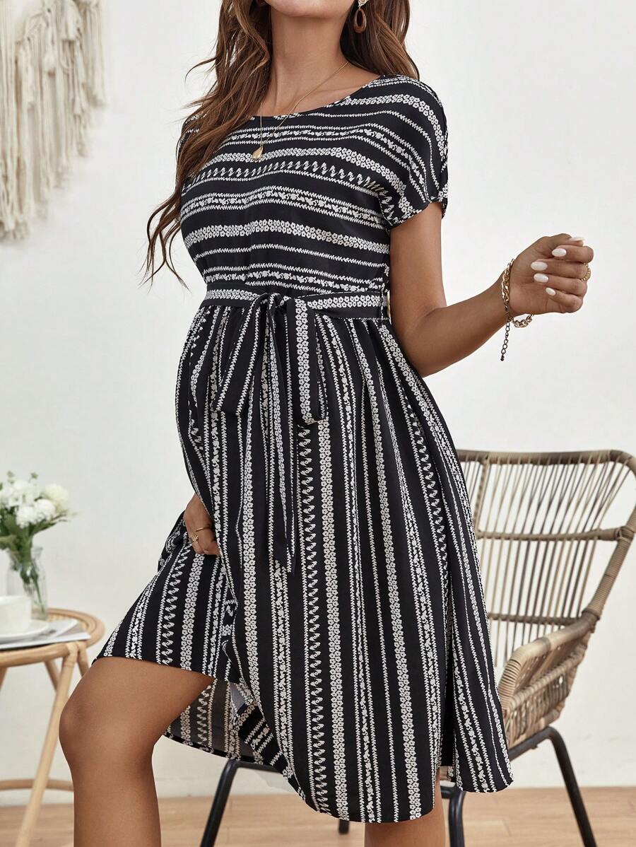 SHEIN 孕婦條紋圖案和碎花繫腰帶洋裝