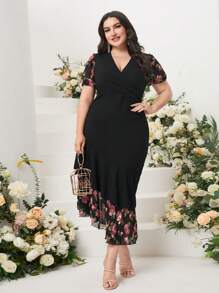 Modelyn Vestido con estampado floral de cuello cruzado bajo con fruncido - Negro - Ver 1