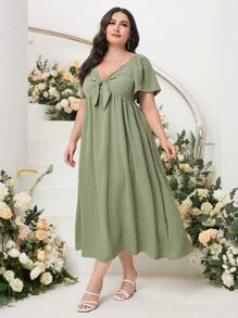 Mulvari Plus Swiss Dot Knot Front Puff Sleeve Dress - Green - View 3