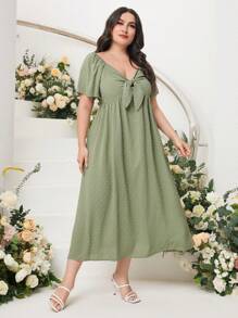 Mulvari Plus Swiss Dot Knot Front Puff Sleeve Dress - Green - View 4