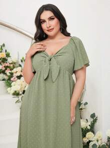 Mulvari Plus Swiss Dot Knot Front Puff Sleeve Dress - Green - View 5