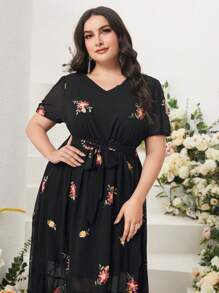 Modelyn Vestido con cinturón con estampado floral bajo con fruncido - Negro - Ver 5