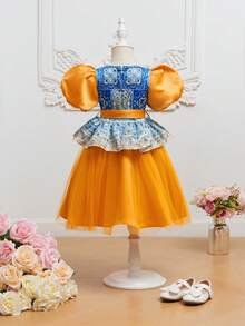 SHEIN 小女童1入組印花泡泡袖腰帶花邊下擺上衣和1入組網紗覆蓋半身裙 - 彩色 - 查看 2