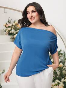 Modelyn 大碼不對稱領蝙蝠袖T恤 - 藍色 - 查看 1