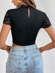 Zolique Cut Out Front Crop Lace Top Without Bra - Black - View 2