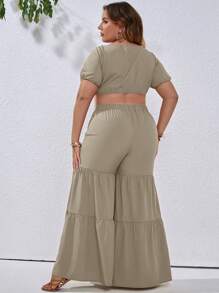 SHEIN Holidaya 大碼前打結短款上衣和荷葉邊闊腿褲 - 卡其色 - 查看 2