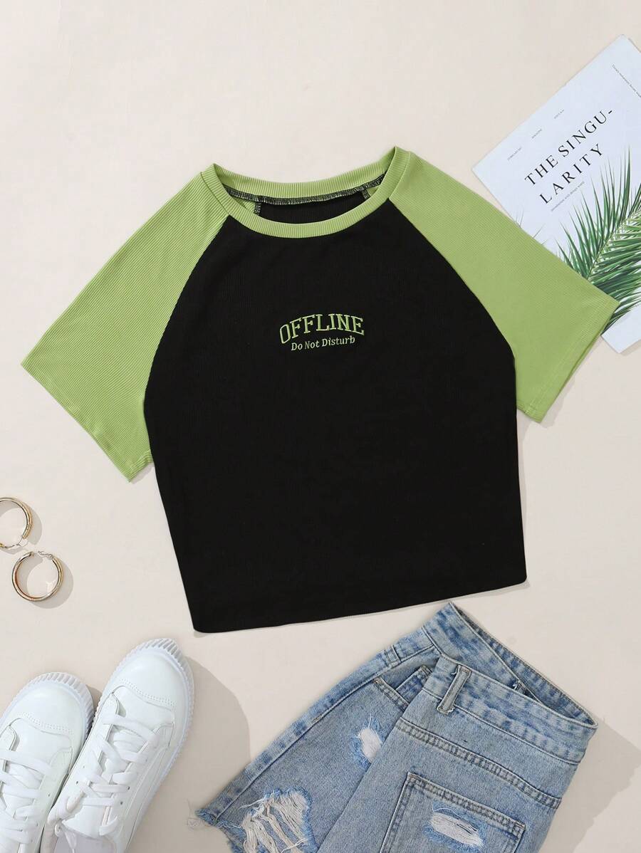 Flirla Camiseta con estampado de letra de manga raglán